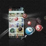 Celular com a lista de jogos de bingo na tela, cartelas e bolinhas numeradas ao redor